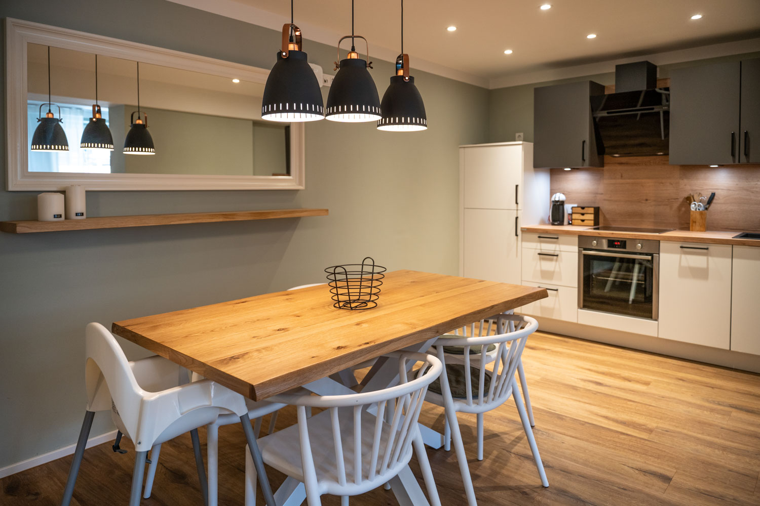 Living and dining area with kitchen