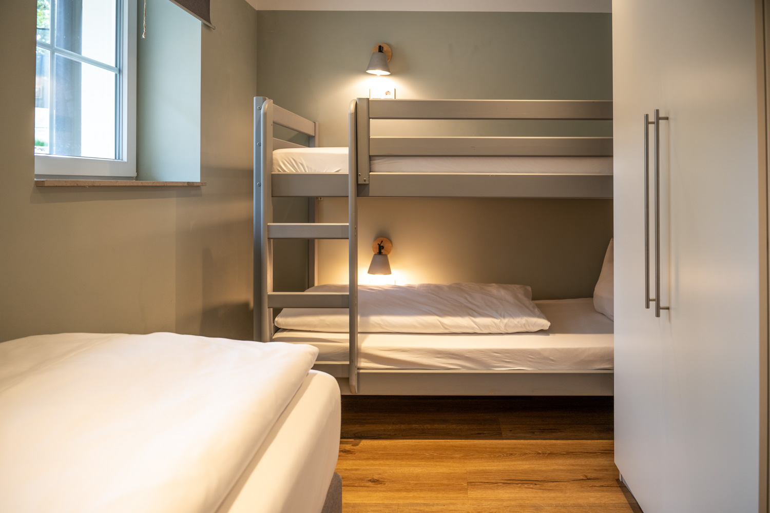 children's bedroom for 3 persons